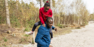 L'irresponsabilité parentale est un sujet préoccupant qui a des répercussions significatives sur le développement des enfants et sur la société dans son ensemble.
