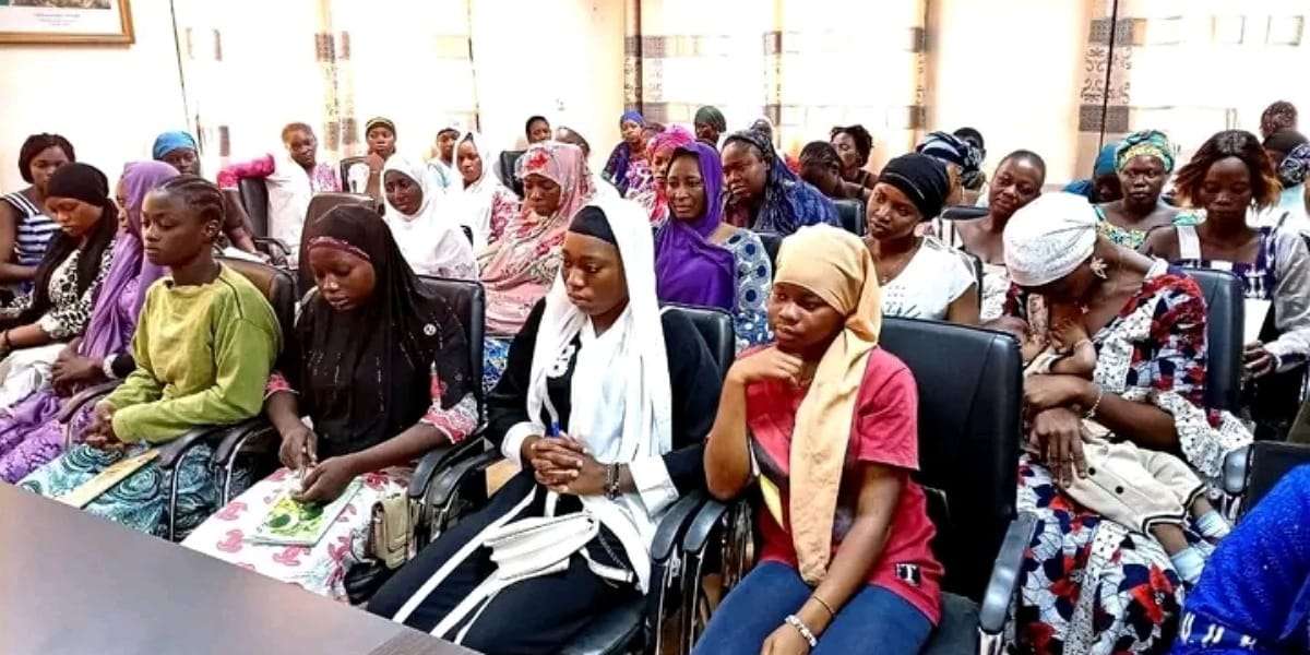 L insertion des jeunes filles sur le plan professionnel.