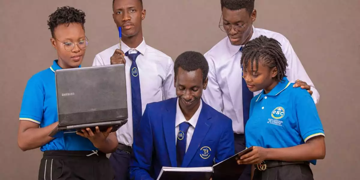 Formation à l'école supérieure de commerce