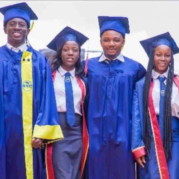 Diplômés de l’ESC Ouagadougou .