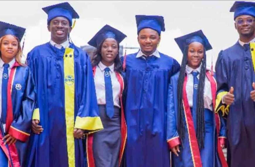 Diplômés de l’ESC Ouagadougou .