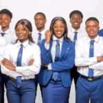 Étudiants de ESC Ouagadougou en uniforme